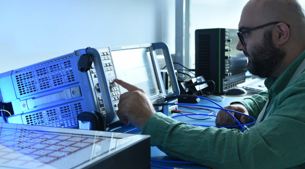 cdp_web_electronics-software-header2